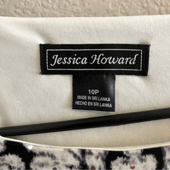 Shift dress - Picture 5 of 6